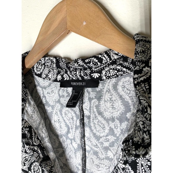 Women’s H&M Size S Oversized Button Down Shirt All Over Print - Picture 2 of 5